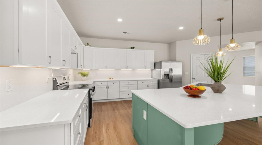 DAVENPORT, Florida 33897, 4 Bedrooms Bedrooms, ,3 BathroomsBathrooms,Residential,For Sale,KETTERING,0,MFRS5151043