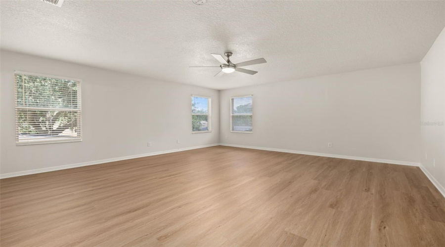 DAVENPORT, Florida 33897, 4 Bedrooms Bedrooms, ,3 BathroomsBathrooms,Residential,For Sale,KETTERING,0,MFRS5151043