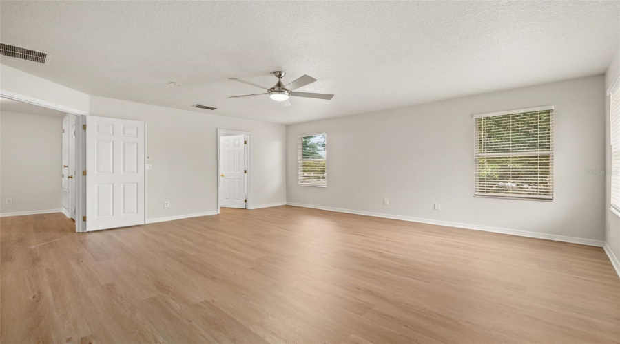DAVENPORT, Florida 33897, 4 Bedrooms Bedrooms, ,3 BathroomsBathrooms,Residential,For Sale,KETTERING,0,MFRS5151043