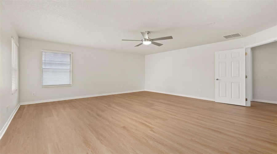 DAVENPORT, Florida 33897, 4 Bedrooms Bedrooms, ,3 BathroomsBathrooms,Residential,For Sale,KETTERING,0,MFRS5151043