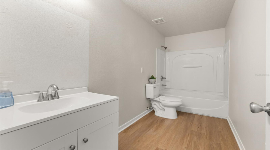 DAVENPORT, Florida 33897, 4 Bedrooms Bedrooms, ,3 BathroomsBathrooms,Residential,For Sale,KETTERING,0,MFRS5151043