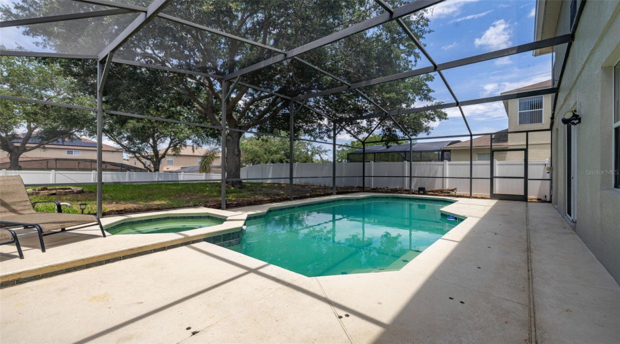 DAVENPORT, Florida 33897, 4 Bedrooms Bedrooms, ,3 BathroomsBathrooms,Residential,For Sale,KETTERING,0,MFRS5151043