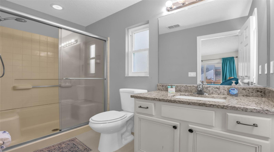 KISSIMMEE, Florida 34746, 4 Bedrooms Bedrooms, ,3 BathroomsBathrooms,Residential,For Sale,BAREFOOT BEACH,0,MFRO6412507