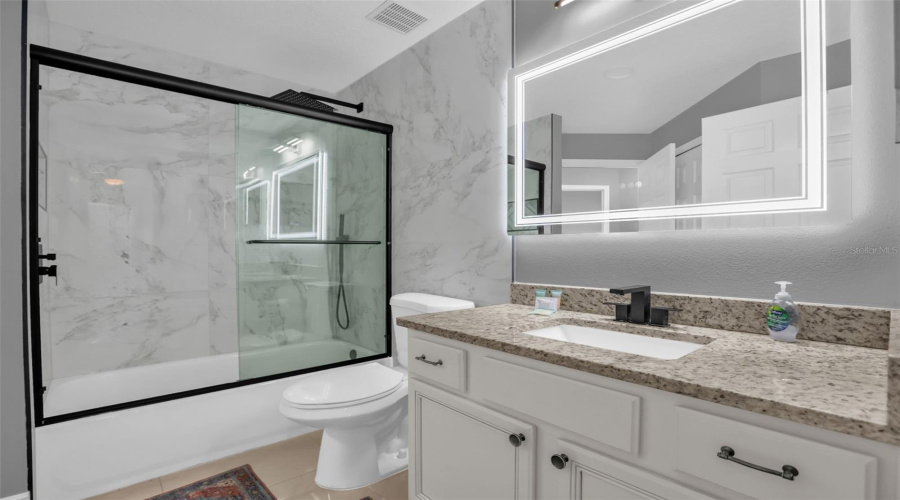 KISSIMMEE, Florida 34746, 4 Bedrooms Bedrooms, ,3 BathroomsBathrooms,Residential,For Sale,BAREFOOT BEACH,0,MFRO6412507
