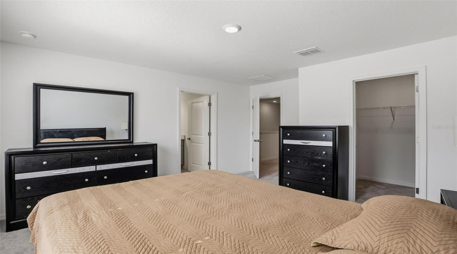 DAVENPORT, Florida 33837, 3 Bedrooms Bedrooms, ,2 BathroomsBathrooms,Residential,For Sale,CANARY,0,MFRO6412486