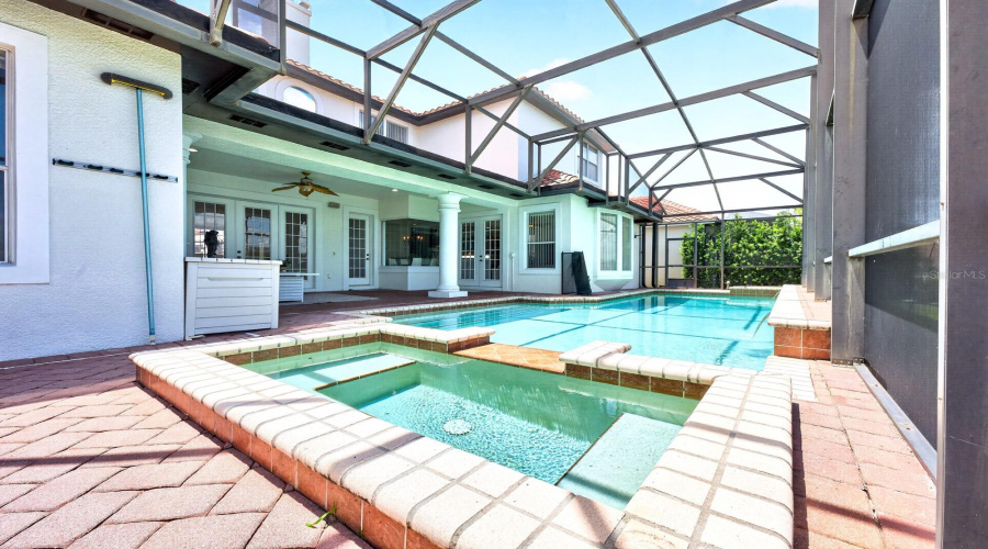 Your very own private pool and spa with screened lanai, creates a refreshing retreat right at home.