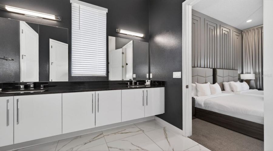 DAVENPORT, Florida 33837, 11 Bedrooms Bedrooms, ,11 BathroomsBathrooms,Residential,For Sale,OAK BLOSSOM,0,MFRTB8514868