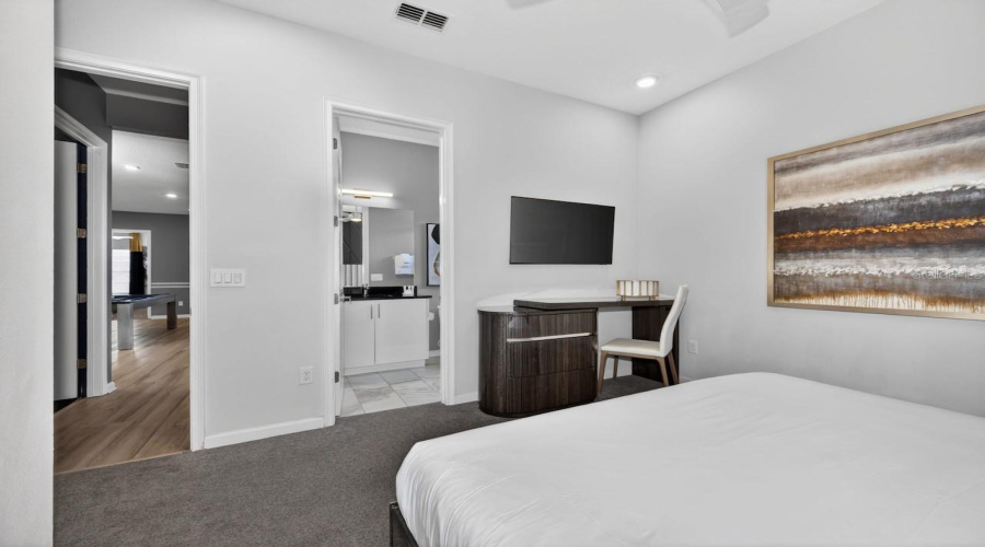 DAVENPORT, Florida 33837, 11 Bedrooms Bedrooms, ,11 BathroomsBathrooms,Residential,For Sale,OAK BLOSSOM,0,MFRTB8514868