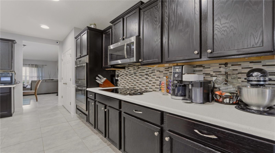 DAVENPORT, Florida 33837, 5 Bedrooms Bedrooms, ,3 BathroomsBathrooms,Residential,For Sale,GRANADA,0,MFRG5113198