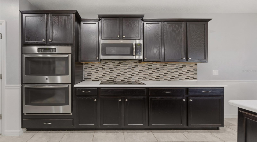 DAVENPORT, Florida 33837, 5 Bedrooms Bedrooms, ,3 BathroomsBathrooms,Residential,For Sale,GRANADA,0,MFRG5113198