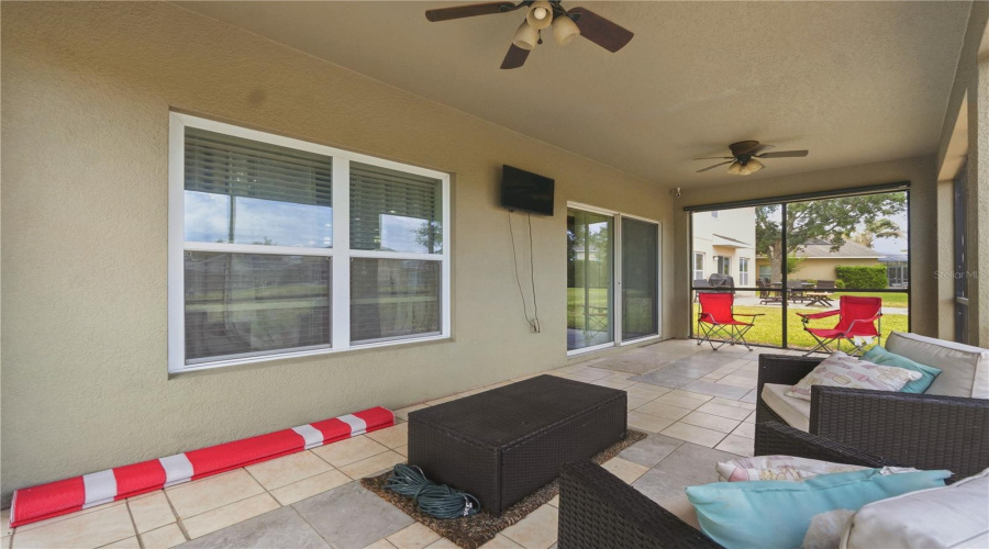 DAVENPORT, Florida 33837, 5 Bedrooms Bedrooms, ,3 BathroomsBathrooms,Residential,For Sale,GRANADA,0,MFRG5113198