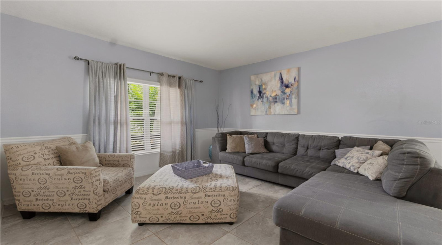 DAVENPORT, Florida 33837, 5 Bedrooms Bedrooms, ,3 BathroomsBathrooms,Residential,For Sale,GRANADA,0,MFRG5113198