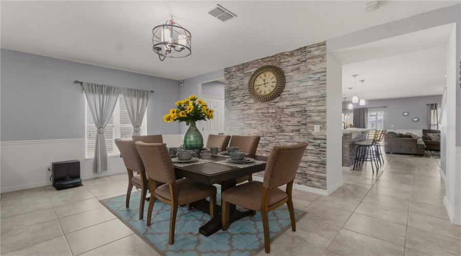DAVENPORT, Florida 33837, 5 Bedrooms Bedrooms, ,3 BathroomsBathrooms,Residential,For Sale,GRANADA,0,MFRG5113198