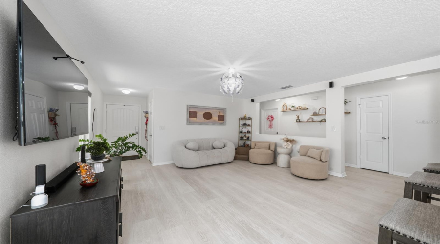 DAVENPORT, Florida 33837, 3 Bedrooms Bedrooms, ,2 BathroomsBathrooms,Residential,For Sale,PRESERVE POINTE,0,MFRS5150870