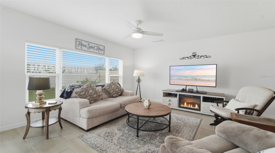 KISSIMMEE, Florida 34746, 4 Bedrooms Bedrooms, ,2 BathroomsBathrooms,Residential,For Sale,WISPY CYPRESS,0,MFRV4948931