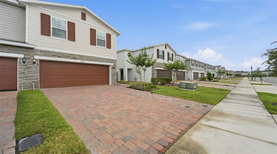 KISSIMMEE, Florida 34746, 4 Bedrooms Bedrooms, ,2 BathroomsBathrooms,Residential,For Sale,WISPY CYPRESS,0,MFRV4948931