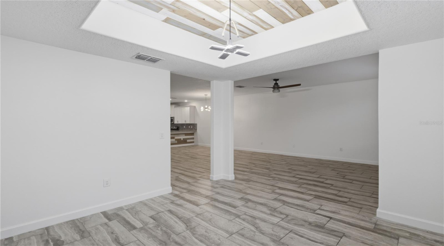 DAVENPORT, Florida 33896, 4 Bedrooms Bedrooms, ,4 BathroomsBathrooms,Residential,For Sale,SHINNECOCK HILLS,0,MFRV4948166
