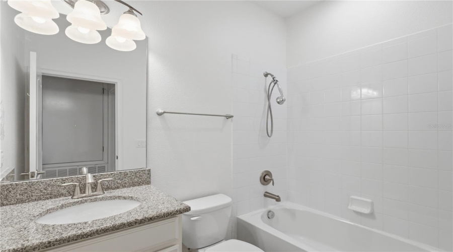 DAVENPORT, Florida 33896, 4 Bedrooms Bedrooms, ,4 BathroomsBathrooms,Residential,For Sale,SHINNECOCK HILLS,0,MFRV4948166