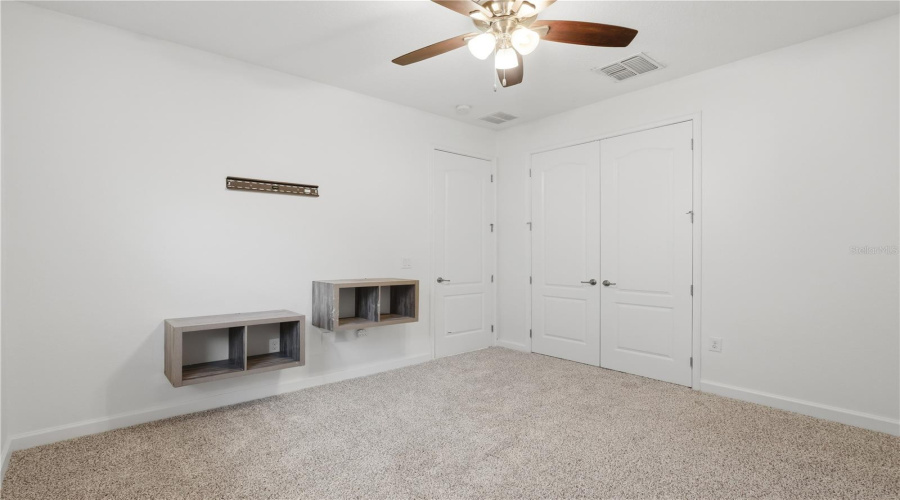 DAVENPORT, Florida 33896, 4 Bedrooms Bedrooms, ,4 BathroomsBathrooms,Residential,For Sale,SHINNECOCK HILLS,0,MFRV4948166