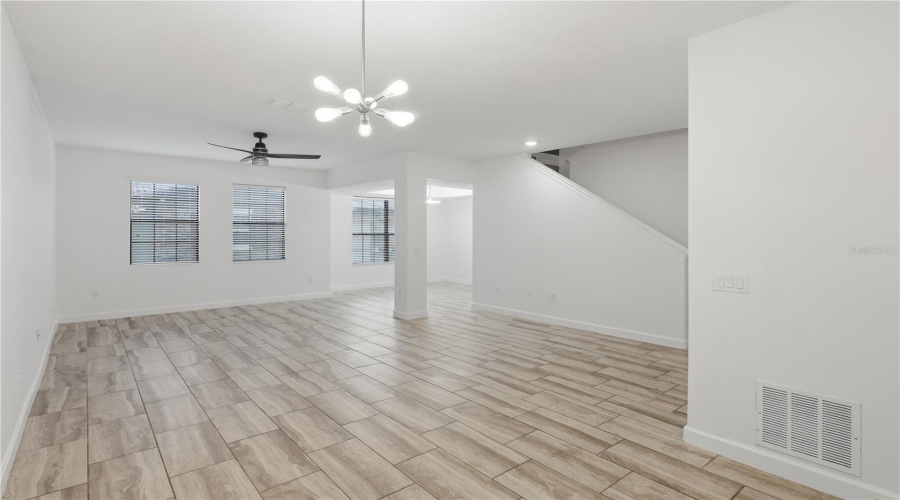 DAVENPORT, Florida 33896, 4 Bedrooms Bedrooms, ,4 BathroomsBathrooms,Residential,For Sale,SHINNECOCK HILLS,0,MFRV4948166