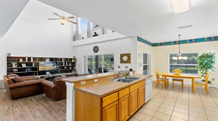 KISSIMMEE, Florida 34746, 5 Bedrooms Bedrooms, ,3 BathroomsBathrooms,Residential,For Sale,CUMBRIAN LAKES,0,MFRO6412906