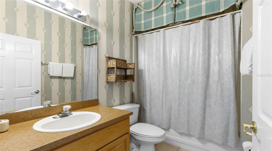 KISSIMMEE, Florida 34746, 5 Bedrooms Bedrooms, ,3 BathroomsBathrooms,Residential,For Sale,CUMBRIAN LAKES,0,MFRO6412906