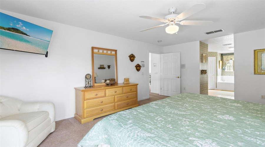 KISSIMMEE, Florida 34746, 5 Bedrooms Bedrooms, ,3 BathroomsBathrooms,Residential,For Sale,CUMBRIAN LAKES,0,MFRO6412906