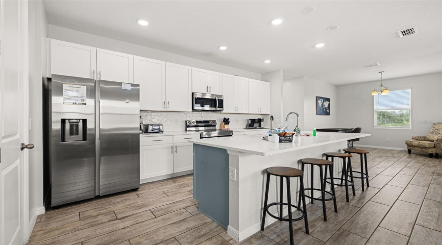 DAVENPORT, Florida 33896, 4 Bedrooms Bedrooms, ,3 BathroomsBathrooms,Residential,For Sale,DERWENT,0,MFRS5149393