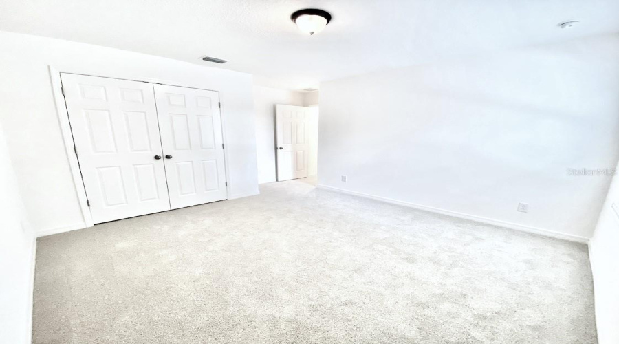 DAVENPORT, Florida 33837, 5 Bedrooms Bedrooms, ,3 BathroomsBathrooms,Residential,For Sale,AVENAL,0,MFRO6413408