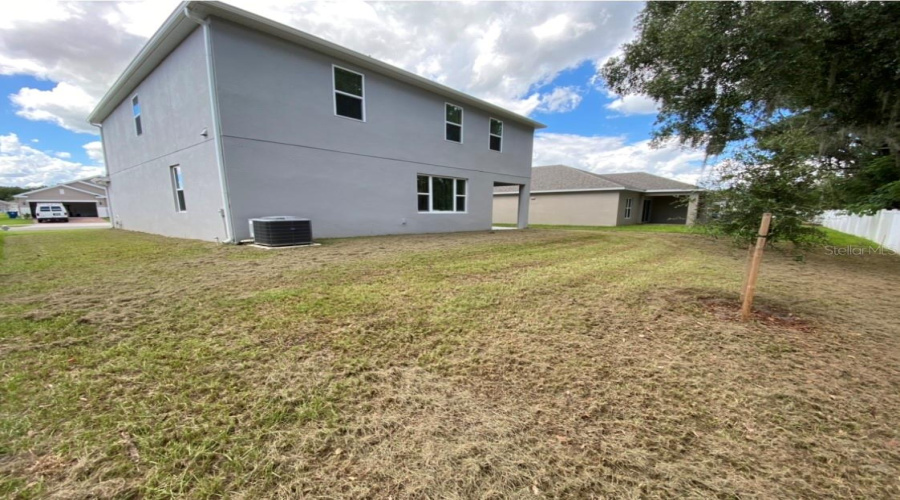 DAVENPORT, Florida 33837, 5 Bedrooms Bedrooms, ,3 BathroomsBathrooms,Residential,For Sale,AVENAL,0,MFRO6413408