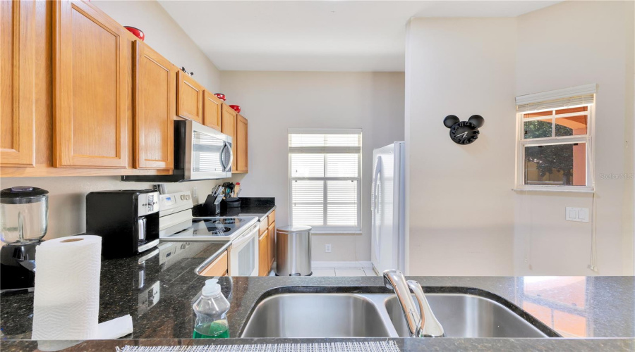 KISSIMMEE, Florida 34747, 3 Bedrooms Bedrooms, ,2 BathroomsBathrooms,Residential,For Sale,BAY LILLY,0,MFRO6412829