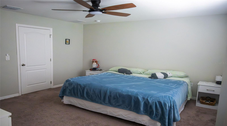 KISSIMMEE, Florida 34746, 3 Bedrooms Bedrooms, ,2 BathroomsBathrooms,Residential,For Sale,CORAL CASTLE,0,MFRS5151187