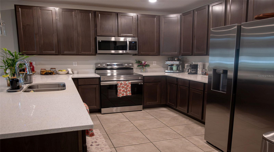 KISSIMMEE, Florida 34746, 3 Bedrooms Bedrooms, ,2 BathroomsBathrooms,Residential,For Sale,CORAL CASTLE,0,MFRS5151187