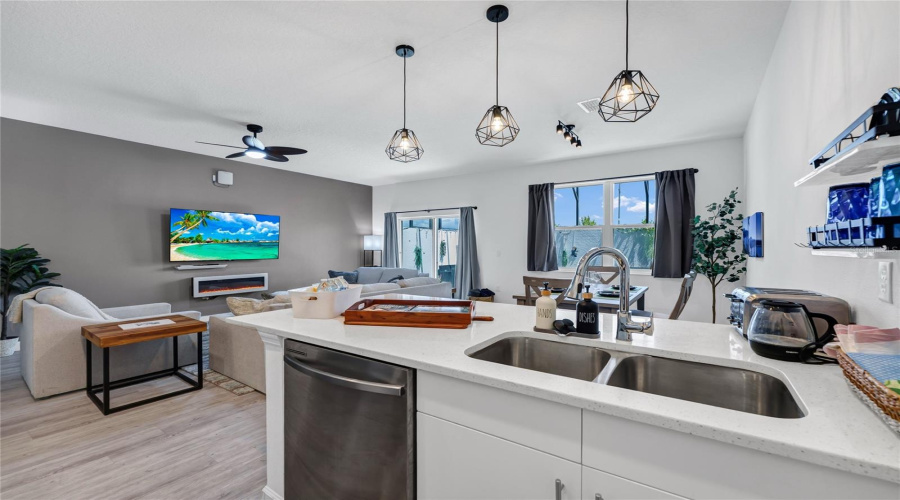 DAVENPORT, Florida 33896, 3 Bedrooms Bedrooms, ,2 BathroomsBathrooms,Residential,For Sale,FAMAGUSTA,0,MFRO6412813