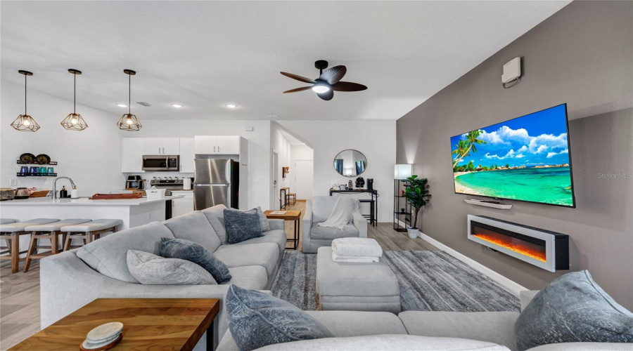 DAVENPORT, Florida 33896, 3 Bedrooms Bedrooms, ,2 BathroomsBathrooms,Residential,For Sale,FAMAGUSTA,0,MFRO6412813