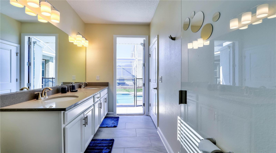 DAVENPORT, Florida 33896, 5 Bedrooms Bedrooms, ,5 BathroomsBathrooms,Residential,For Sale,CABOT CLIFFS,0,MFRS5128162