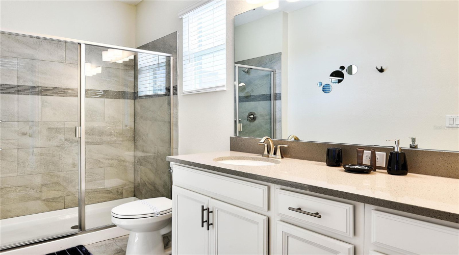 DAVENPORT, Florida 33896, 5 Bedrooms Bedrooms, ,5 BathroomsBathrooms,Residential,For Sale,CABOT CLIFFS,0,MFRS5128162