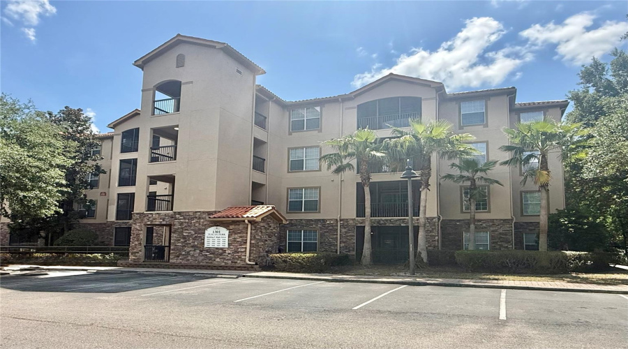 DAVENPORT, Florida 33896, 2 Bedrooms Bedrooms, ,2 BathroomsBathrooms,Residential,For Sale,TUSCAN,0,MFRO6412296
