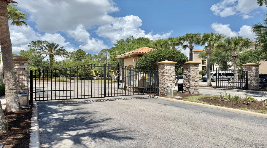 DAVENPORT, Florida 33896, 2 Bedrooms Bedrooms, ,2 BathroomsBathrooms,Residential,For Sale,TUSCAN,0,MFRO6412296