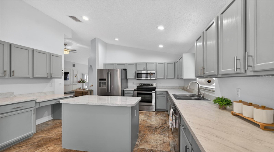 DAVENPORT, Florida 33837, 3 Bedrooms Bedrooms, ,2 BathroomsBathrooms,Residential,For Sale,DELANCEY,0,MFRO6413413