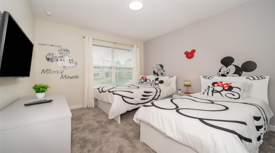 KISSIMMEE, Florida 34746, 5 Bedrooms Bedrooms, ,5 BathroomsBathrooms,Residential,For Sale,BOOKMARK,0,MFRS5151257