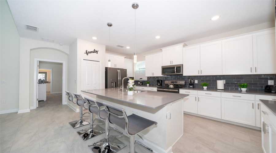 KISSIMMEE, Florida 34746, 5 Bedrooms Bedrooms, ,5 BathroomsBathrooms,Residential,For Sale,BOOKMARK,0,MFRS5151257