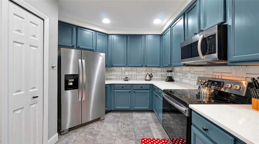 KISSIMMEE, Florida 34747, 2 Bedrooms Bedrooms, ,2 BathroomsBathrooms,Residential,For Sale,PIRATES RETREAT,0,MFRS5134118