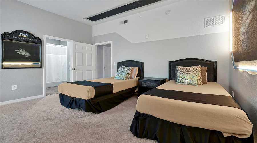 KISSIMMEE, Florida 34747, 2 Bedrooms Bedrooms, ,2 BathroomsBathrooms,Residential,For Sale,PIRATES RETREAT,0,MFRS5134118
