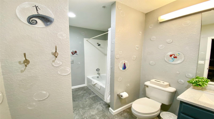 KISSIMMEE, Florida 34747, 2 Bedrooms Bedrooms, ,2 BathroomsBathrooms,Residential,For Sale,PIRATES RETREAT,0,MFRS5134118