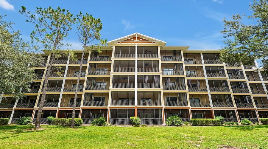 KISSIMMEE, Florida 34747, 2 Bedrooms Bedrooms, ,2 BathroomsBathrooms,Residential,For Sale,PIRATES RETREAT,0,MFRS5134118