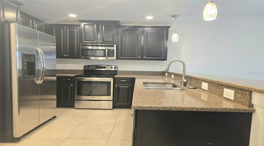 DAVENPORT, Florida 33896, 2 Bedrooms Bedrooms, ,2 BathroomsBathrooms,Residential,For Sale,AZALEA SANDS,0,MFRP4937681