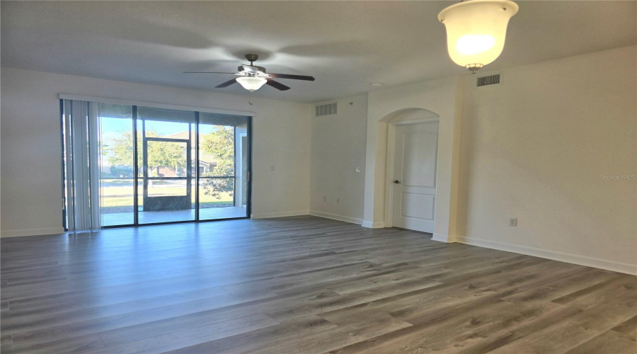 DAVENPORT, Florida 33896, 2 Bedrooms Bedrooms, ,2 BathroomsBathrooms,Residential,For Sale,AZALEA SANDS,0,MFRP4937681