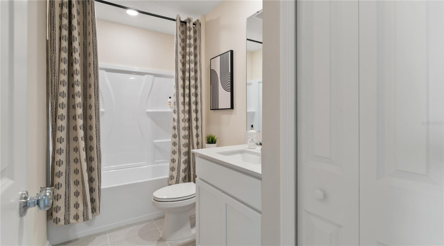 DAVENPORT, Florida 33837, 4 Bedrooms Bedrooms, ,2 BathroomsBathrooms,Residential,For Sale,OAKS RIVER,0,MFRO6413759