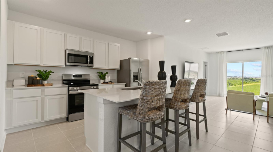 DAVENPORT, Florida 33837, 5 Bedrooms Bedrooms, ,2 BathroomsBathrooms,Residential,For Sale,MEADOW WALK,0,MFRO6413767